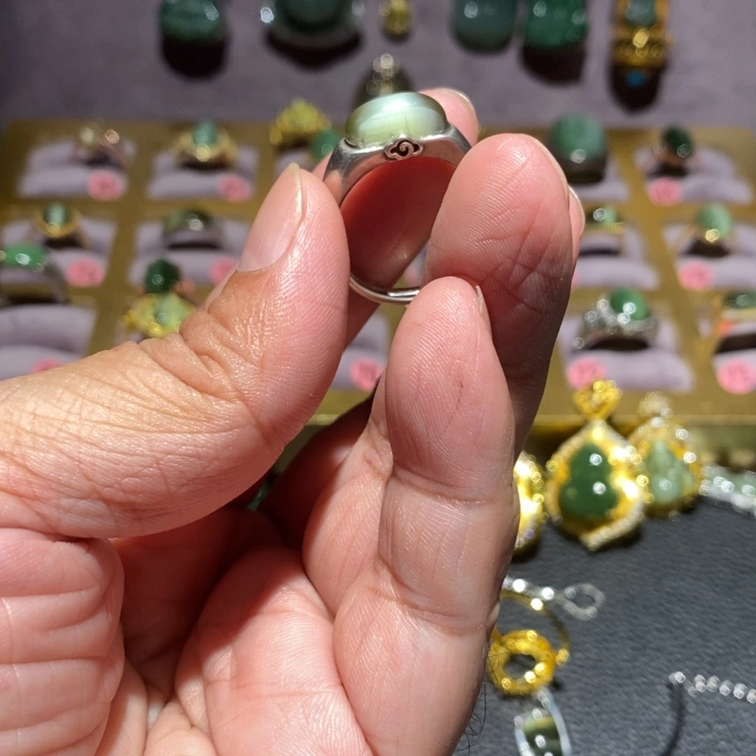 *****和田玉（碧玉）未镶嵌戒指