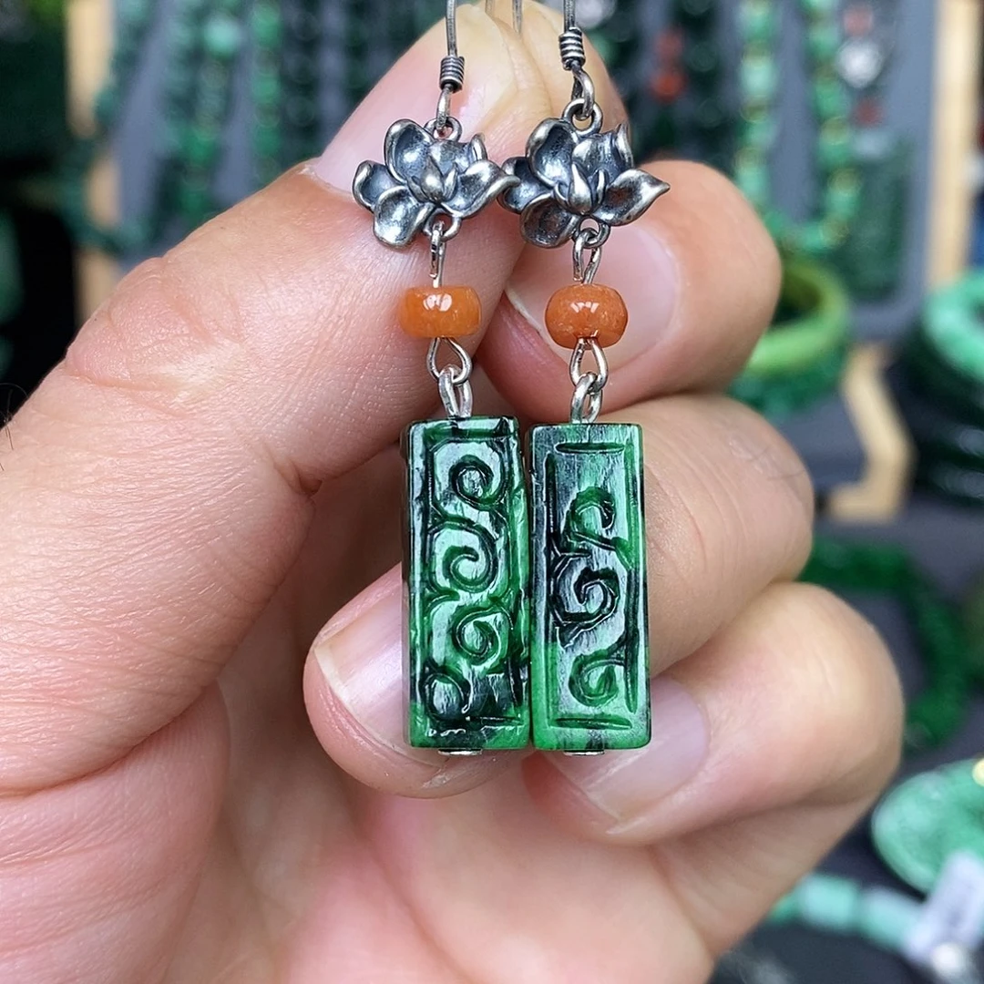 银S925镶嵌翡翠耳饰漂亮美眉