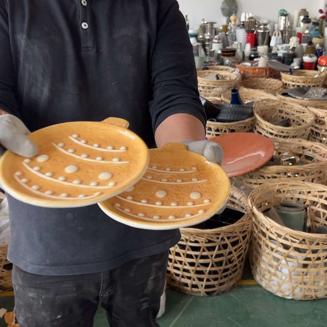 摆件106 号高中低温陶瓷工艺瓶（部分微瑕）