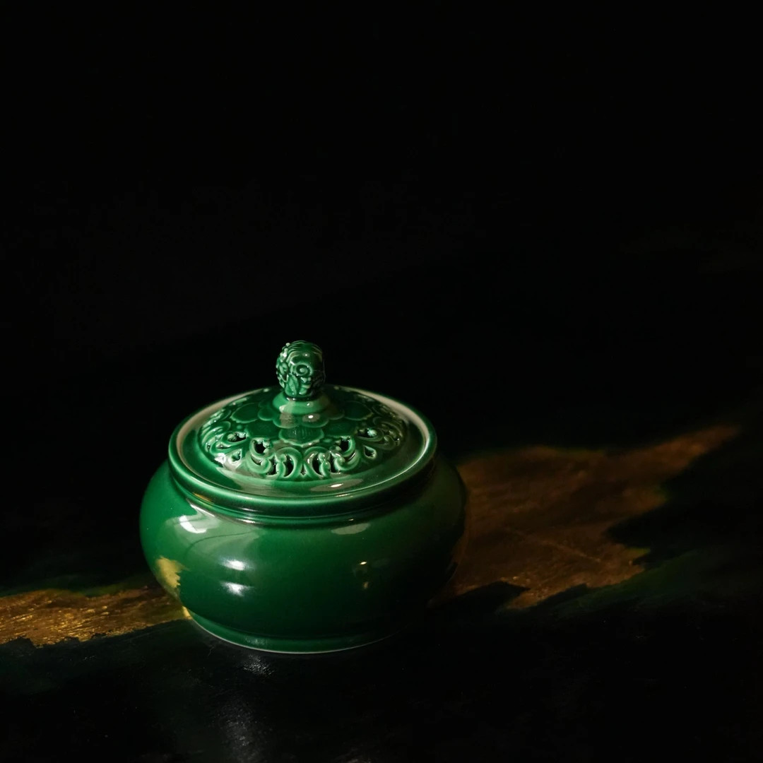 【雲梦】帝王绿雕刻香炉