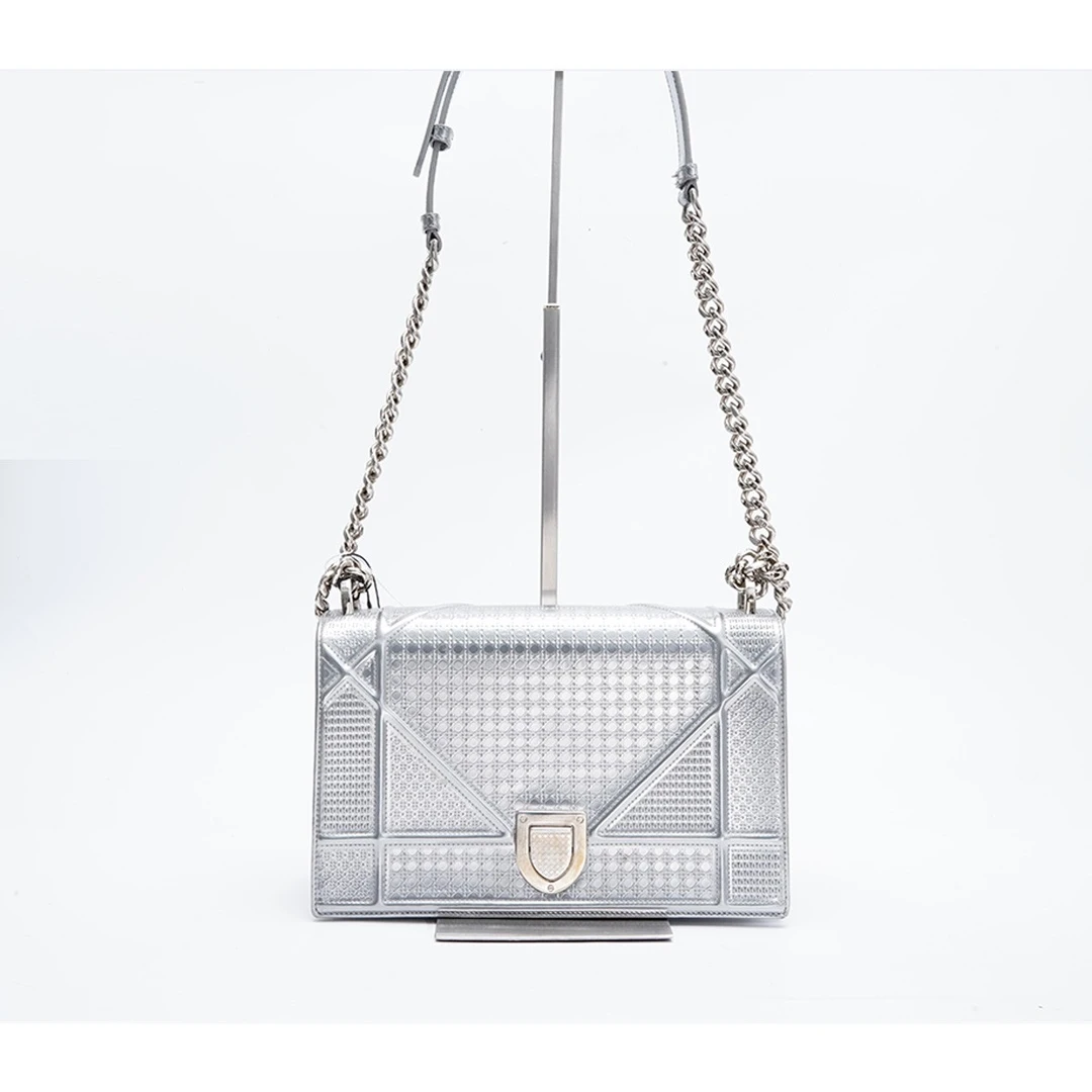 95新 DIOR/迪奥 【白菜】盾牌中号漆面/BG22010490