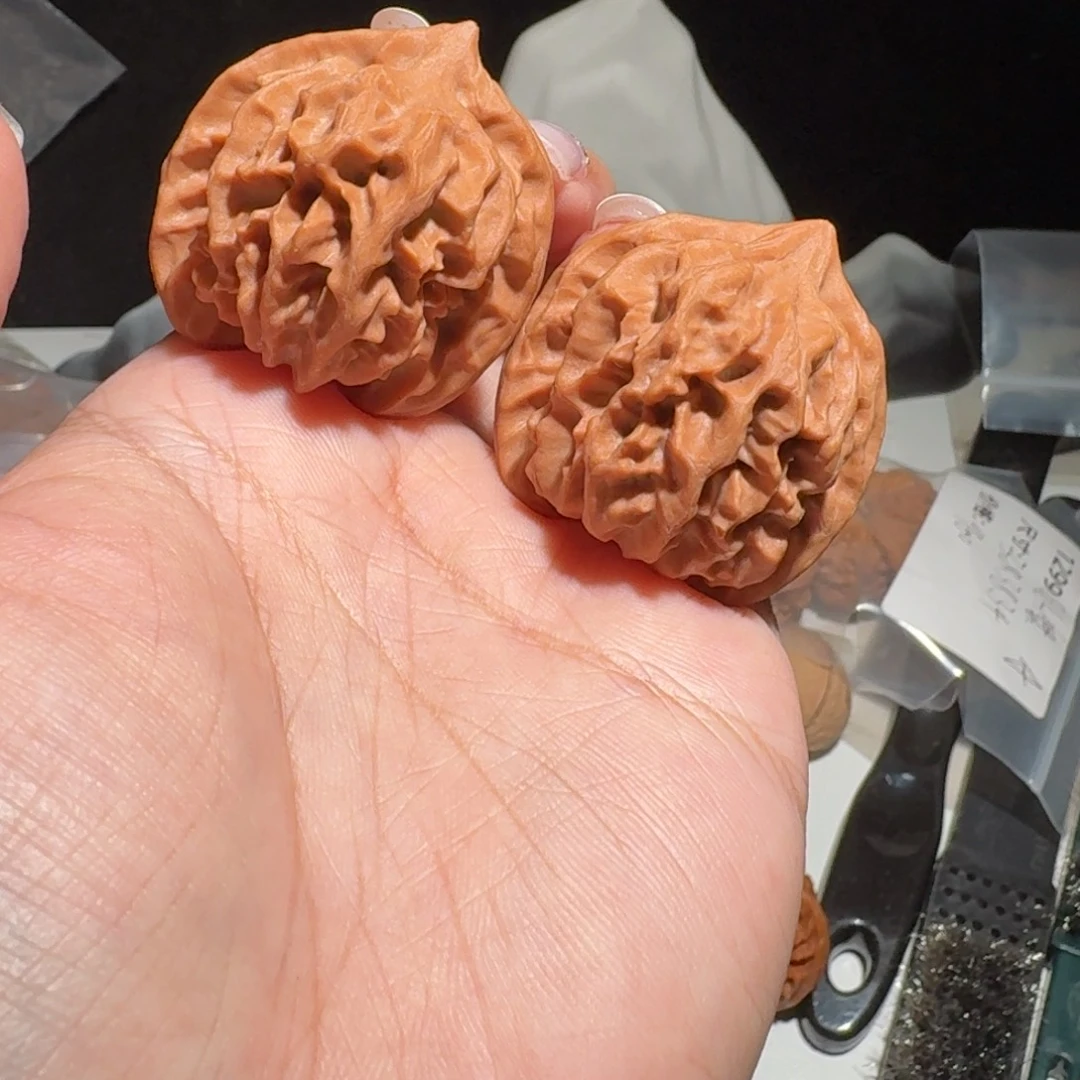 文玩核桃吊坠1595号38尺寸曹大龙