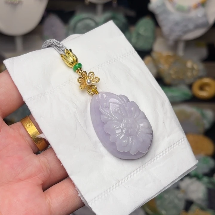 翡翠未镶嵌颈饰吊坠