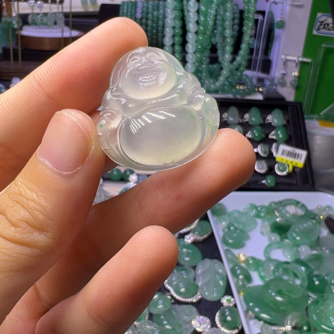 石英质玉（非洲翠）未镶嵌颈饰