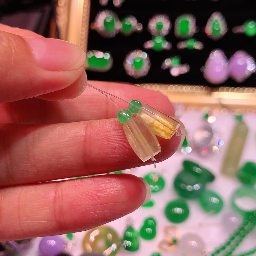 翡翠18K金镶嵌颈饰缅甸翡翠