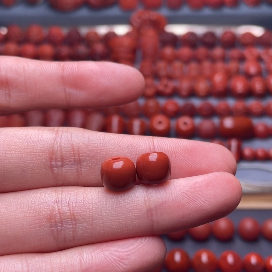 未镶嵌其他南红玛瑙W9瓦西柿子红老型珠一对