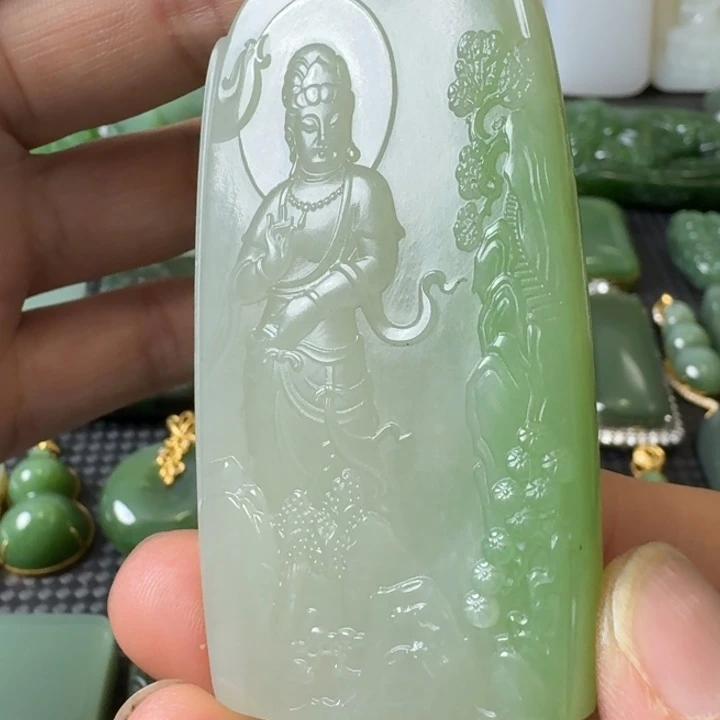 颈饰未镶嵌和田玉观音47牌翠青