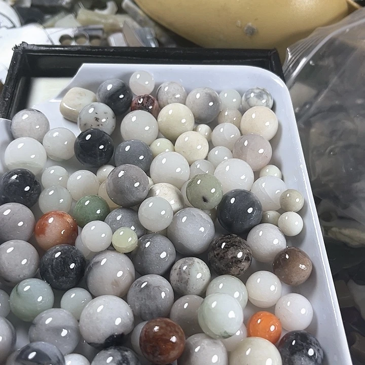 和田玉（糖玉）和田玉边角料9K金镶嵌河**草