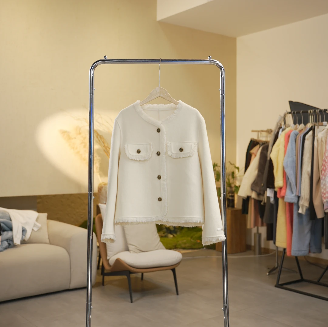 2025轻奢百搭香风女短款流苏边双面羊毛大衣83518