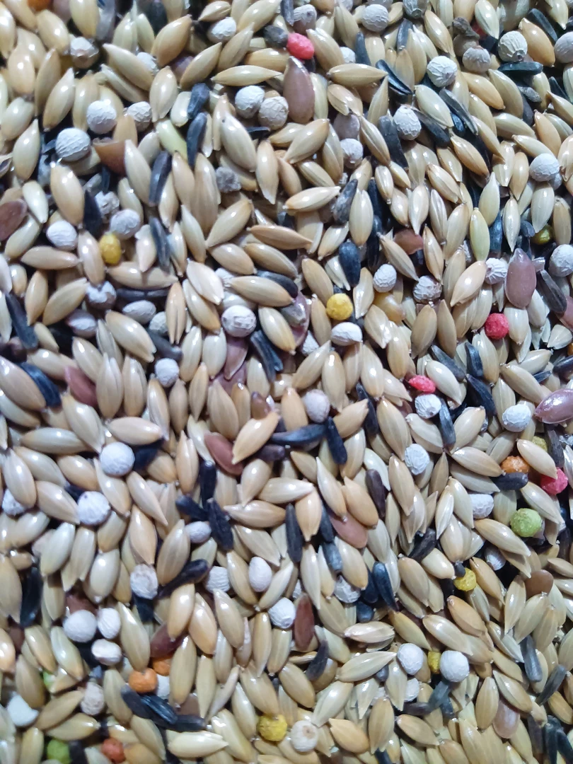 玉鸟混合粮，黄雀混合粮，麻料混合粮，虎头凤混合粮