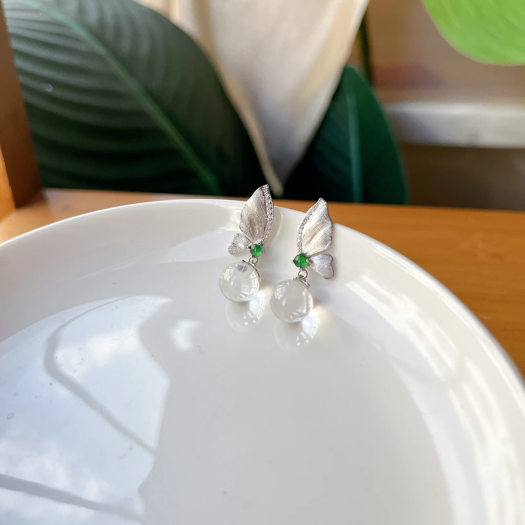 【郭老师】约3+8mm翡翠白水晶S925银耳坠