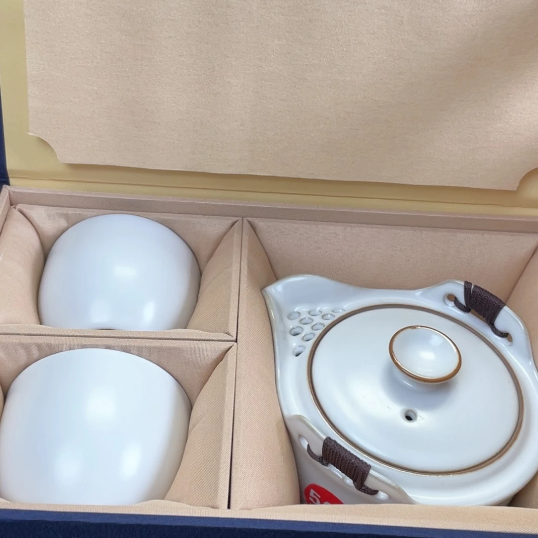 瓷片。。。。。。。。。。。。。。。。。。