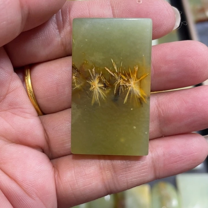 蛇纹石玉未镶嵌天然花玉平安无事牌