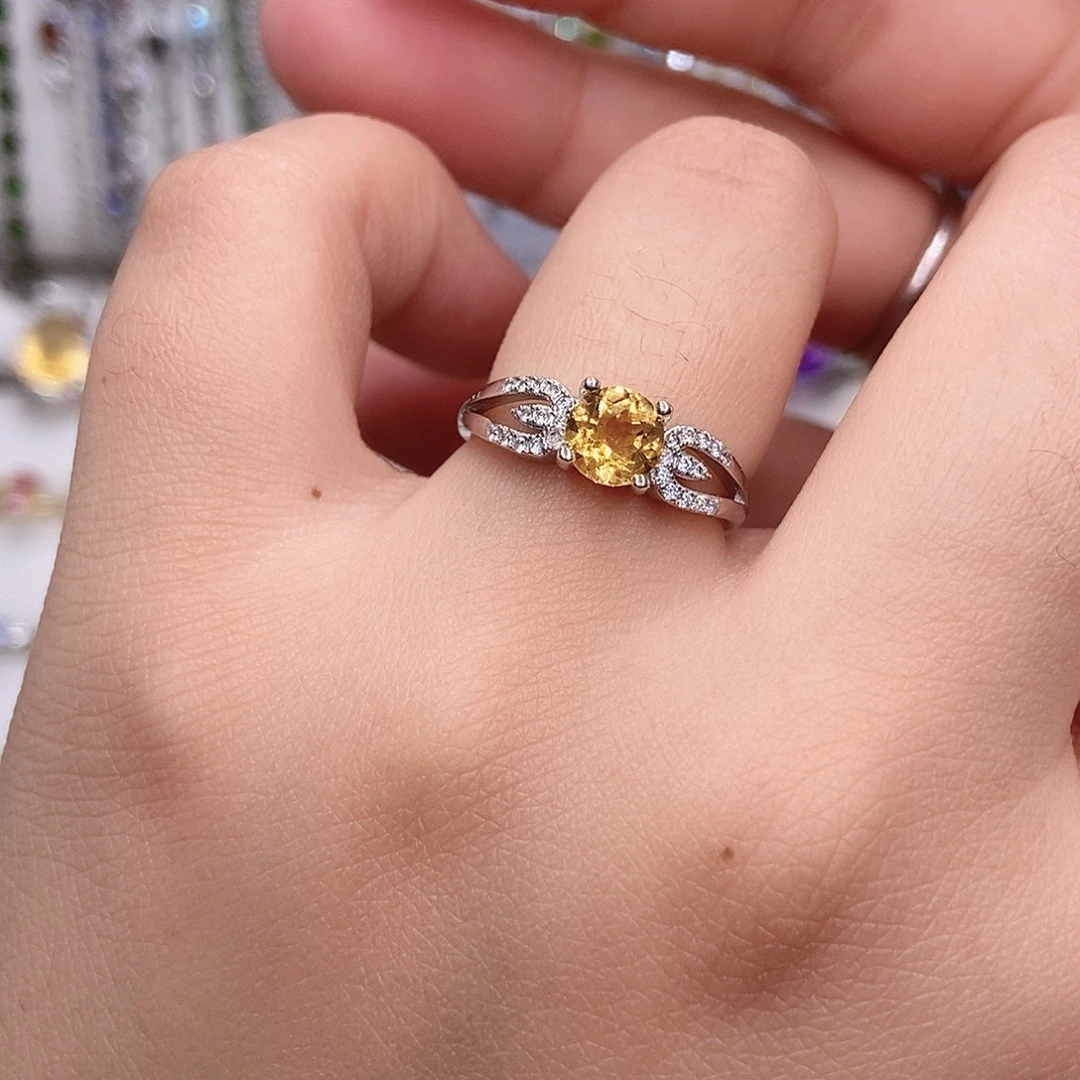 银S925镶嵌黄晶戒指