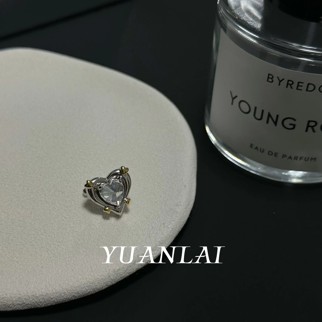 铜合金合成锆石耳饰 爱心镶锆甜酷耳骨夹无耳洞高级精致耳饰小众