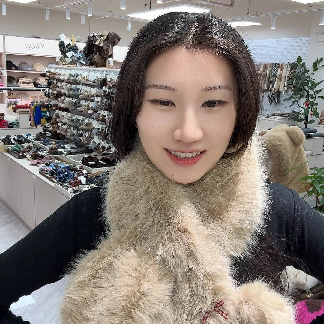 布艺非金属卡其色围脖