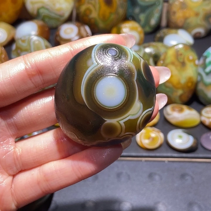 【闪购商品】未镶嵌玛瑙/玉髓珠宝奇石z