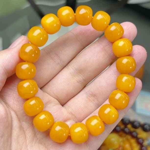 鸡油黄满蜡12mm瑕疵蜜蜡老型手串（745号）