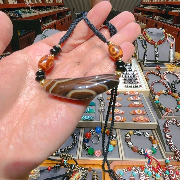 未镶嵌玛瑙/玉髓珠宝奇石