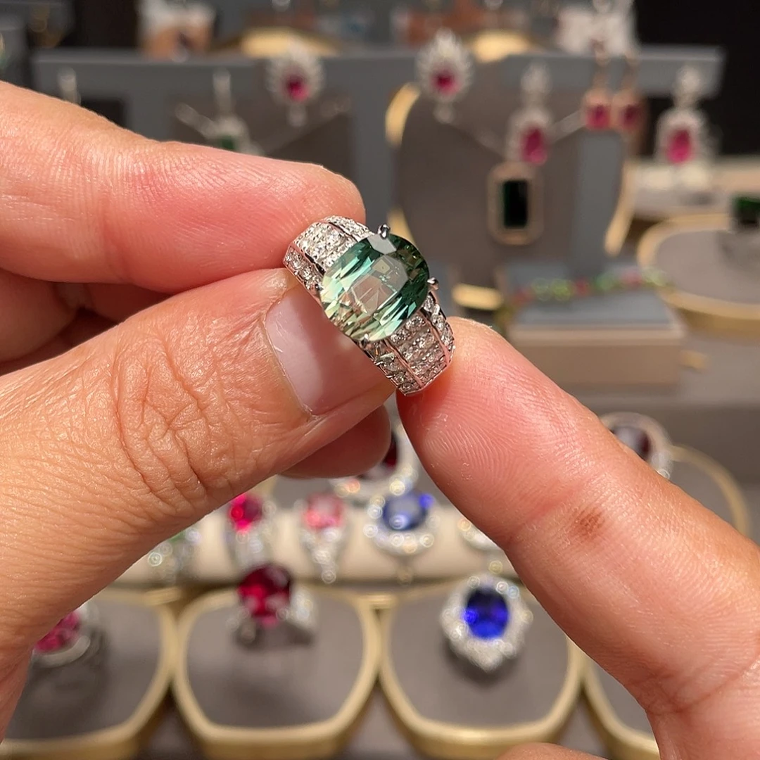 碧玺戒指18K金镶嵌6.69ct