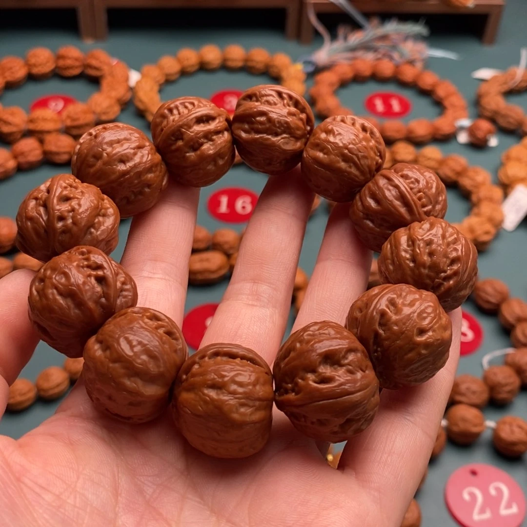 文玩核桃手串23尺寸红皮八棱