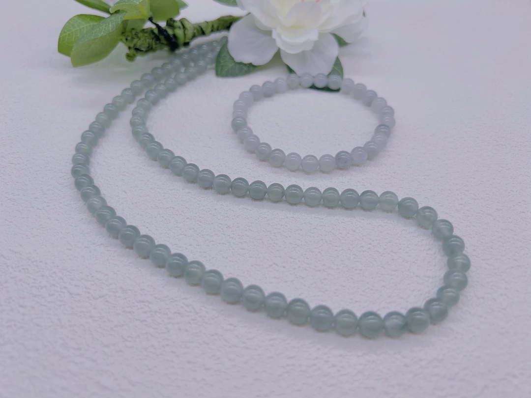 定制翡翠未镶嵌珠串