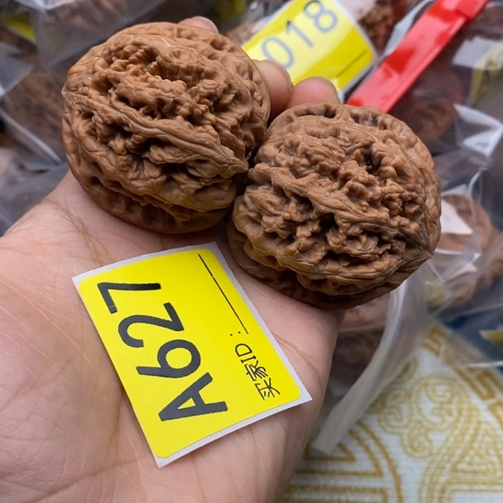 文玩核桃吊坠核桃