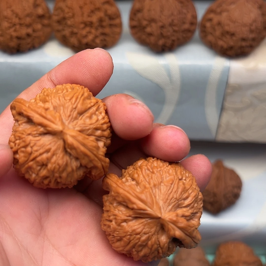 桃核把件全品白狮子42