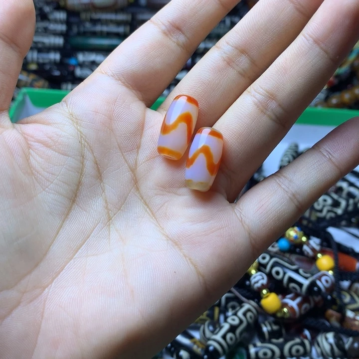 玛瑙/玉髓未镶嵌吊坠(赠链)