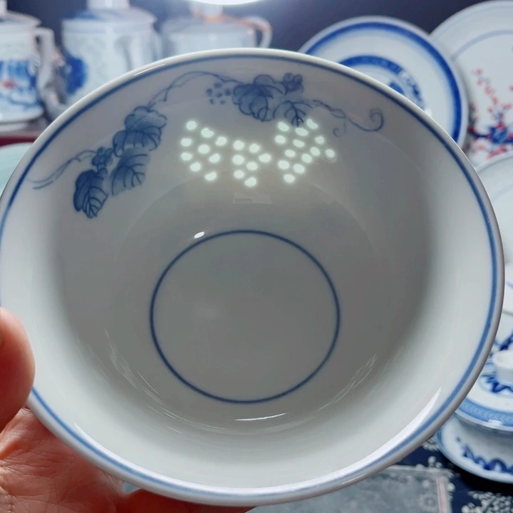 青花玲珑6寸面碗葡萄