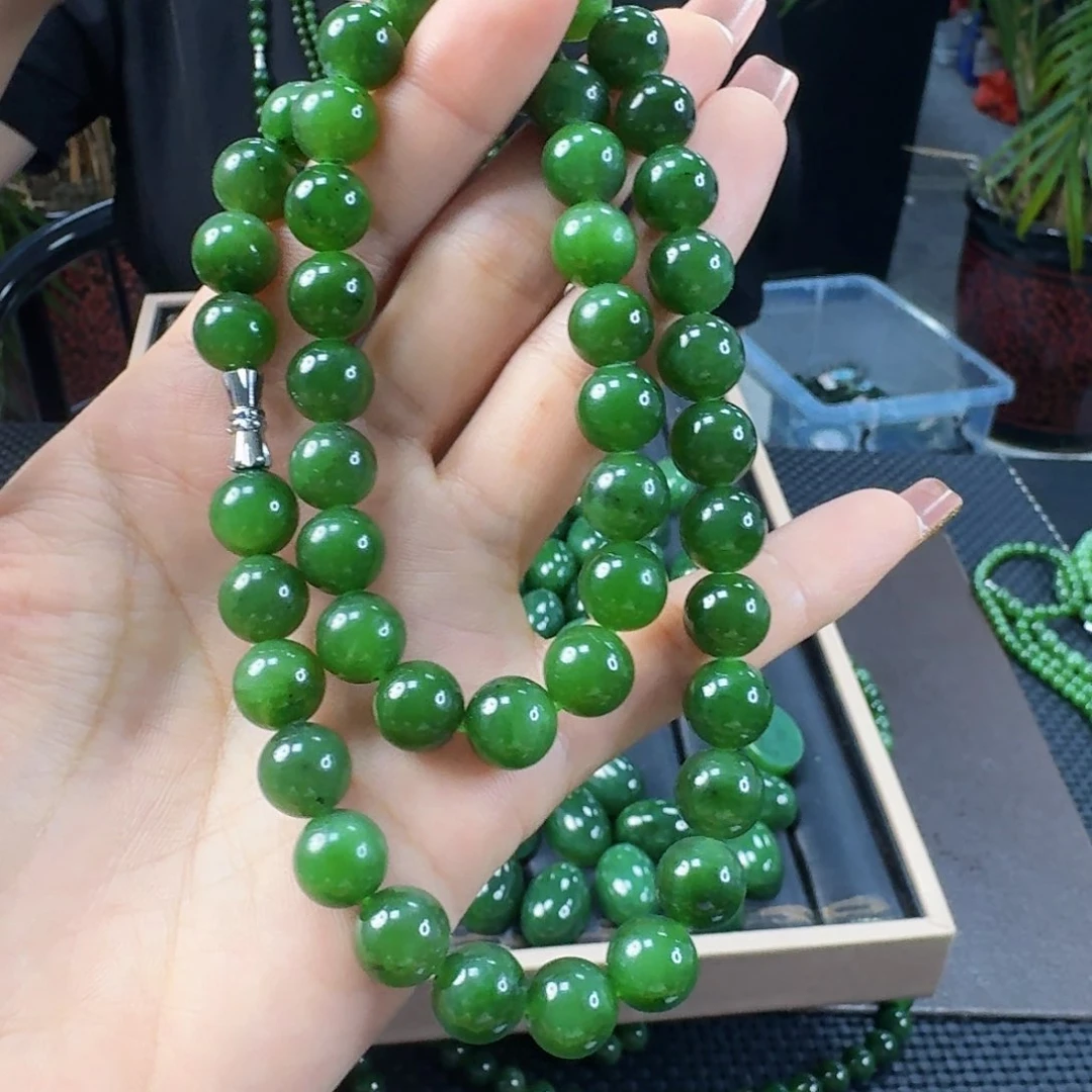 颈饰未镶嵌和田玉（碧玉）卡10