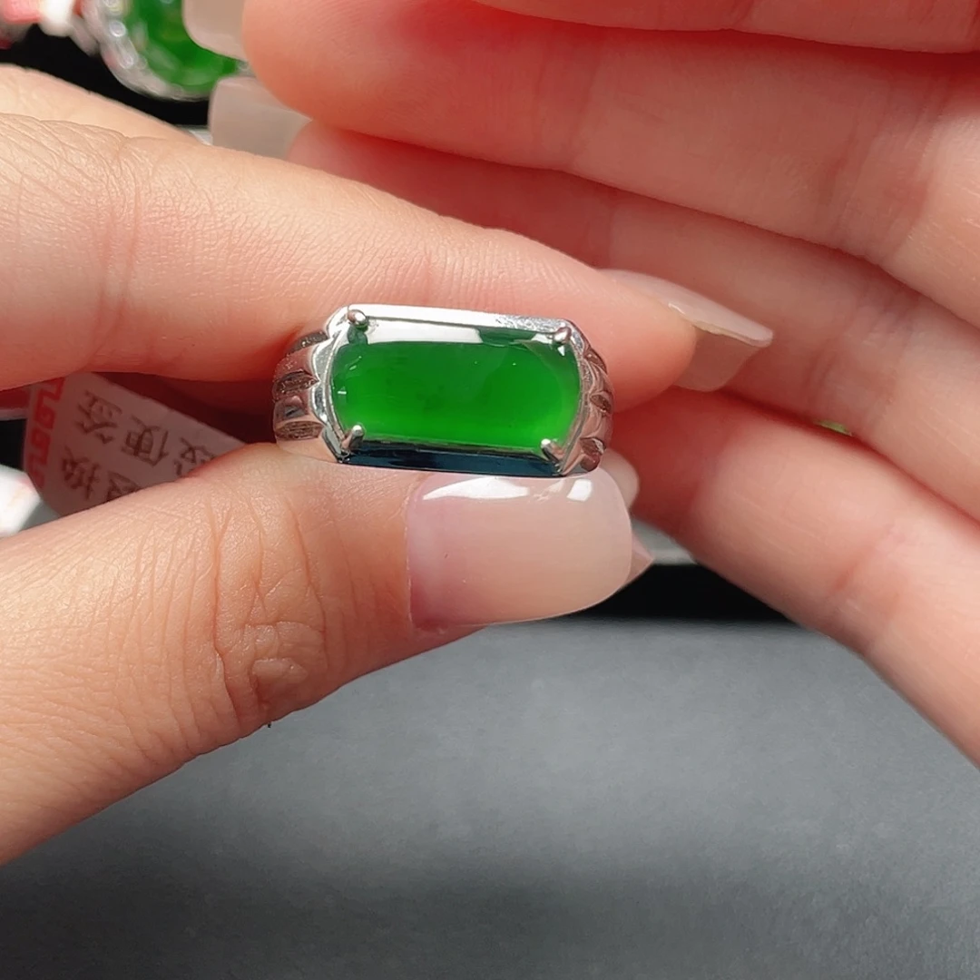商***翡翠银S925镶嵌戒指没有运费险2864