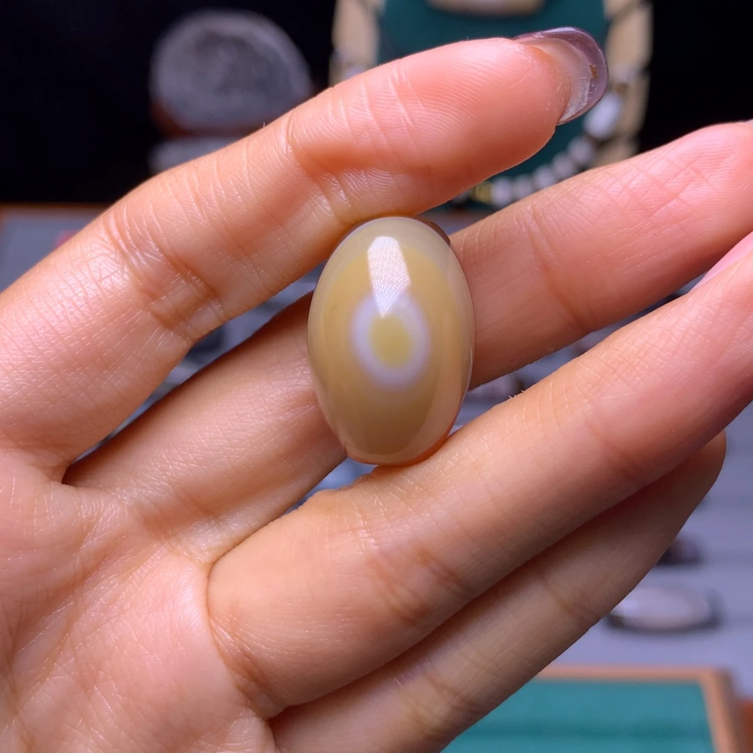 未镶嵌颈饰玛瑙/玉髓?****