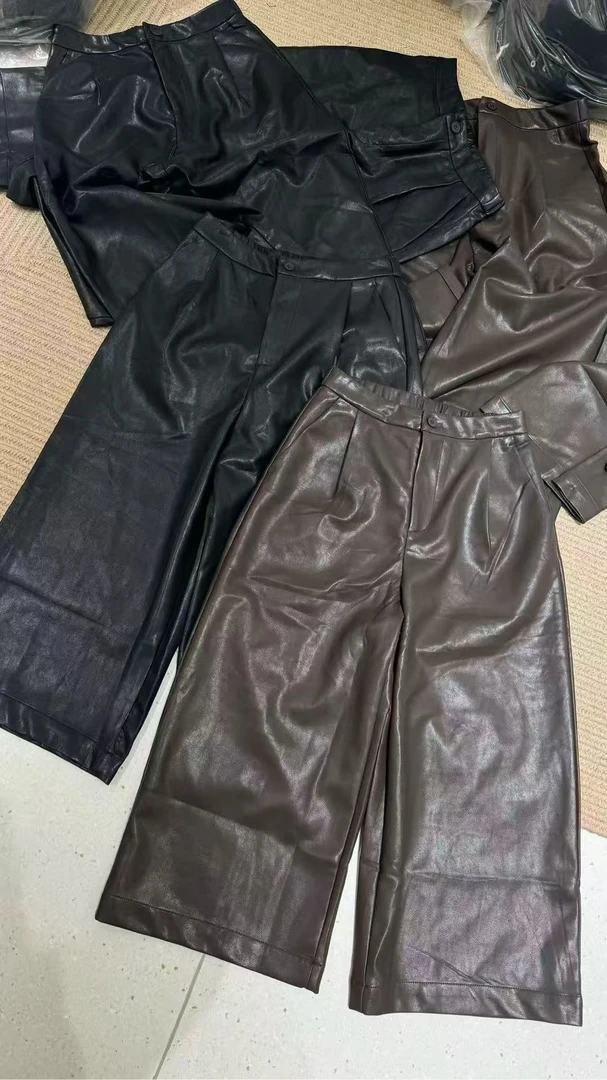 倩倩家百搭八分皮裤