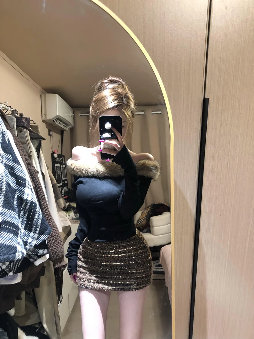 姐感天菜 纯欲风辣妹一字肩毛毛上衣修身显瘦性感包臀短裙亮片裙