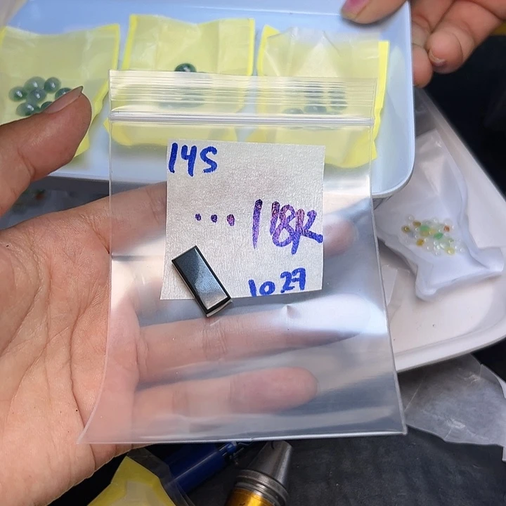 未镶嵌定制翡翠…****?不