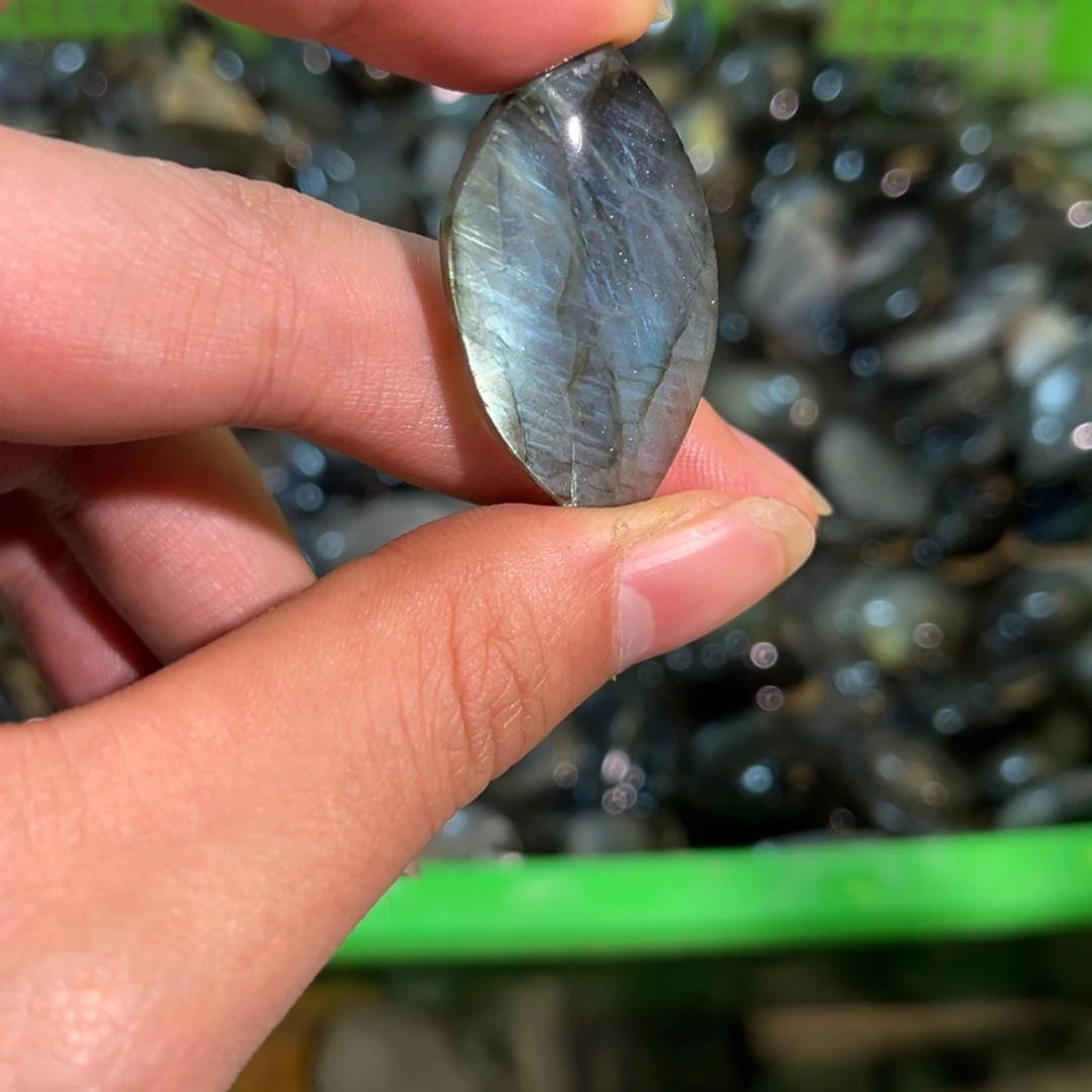 拉长石吊坠未镶嵌风****）