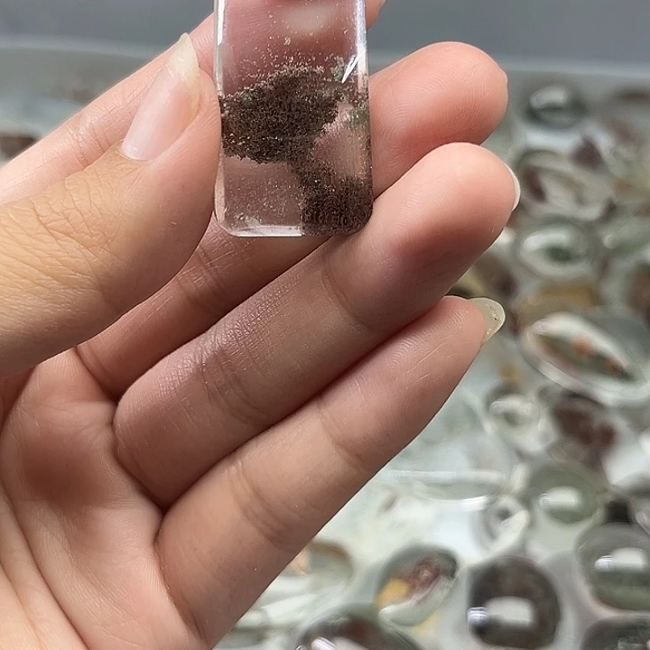 小***9未镶嵌吊坠(赠链)水晶