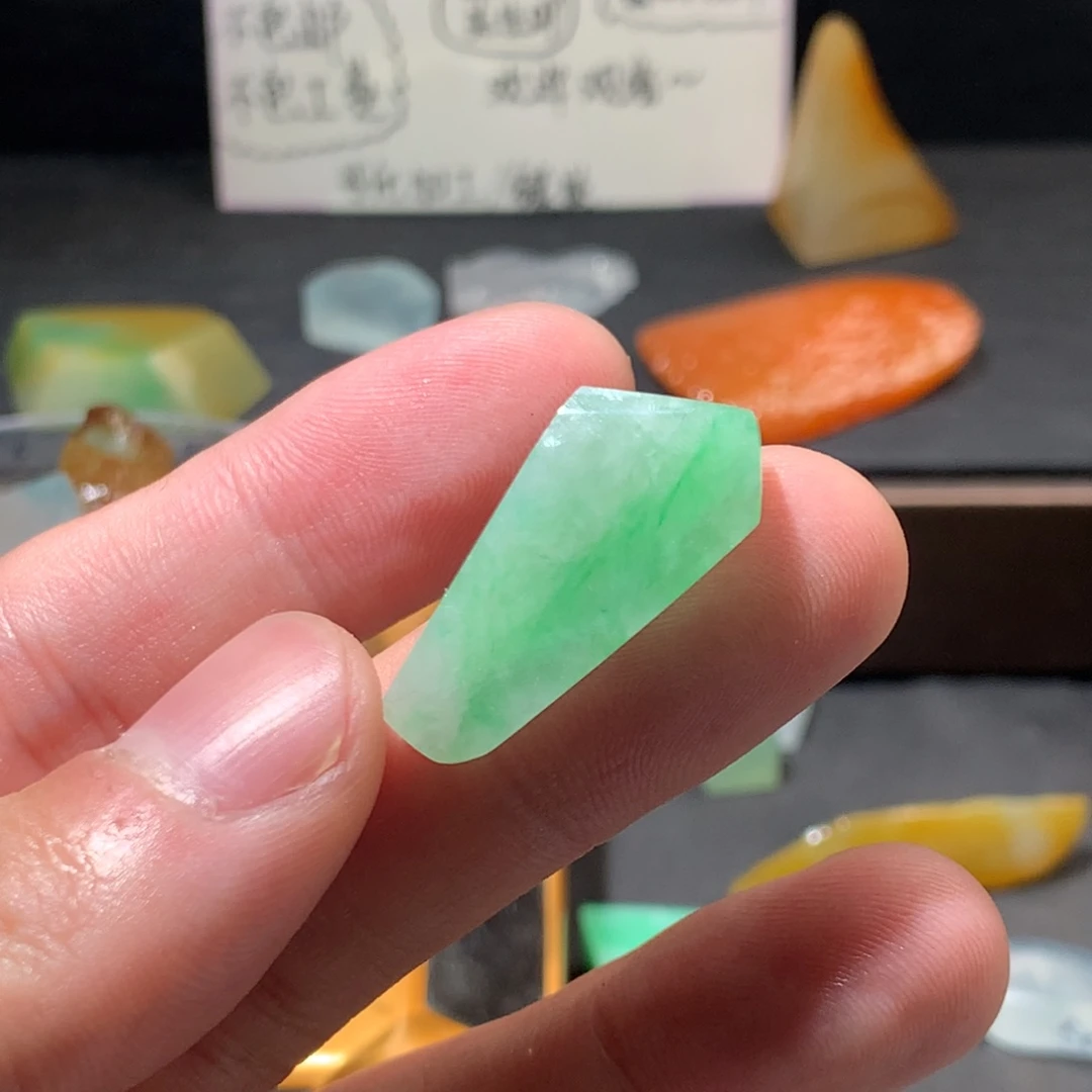 未镶嵌定制翡翠48