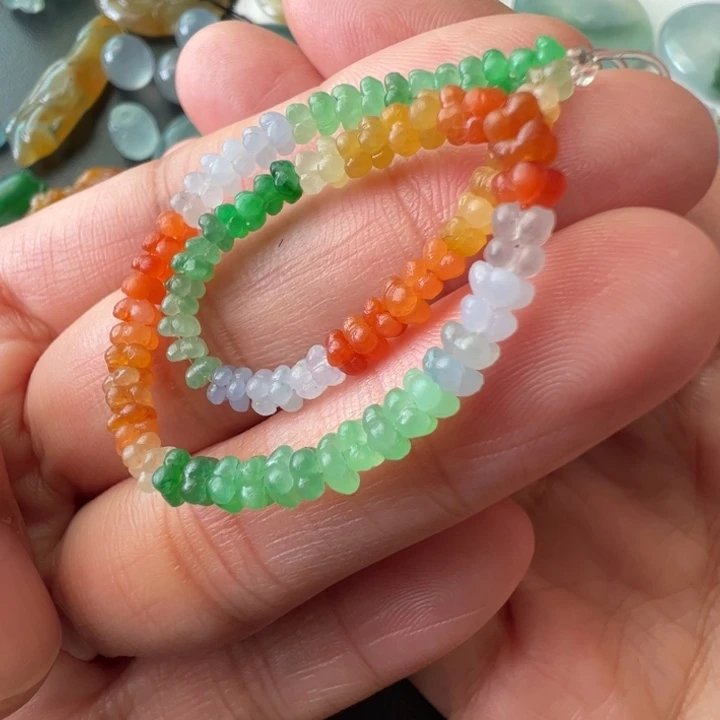 定制翡翠未镶嵌渐变色有钱花