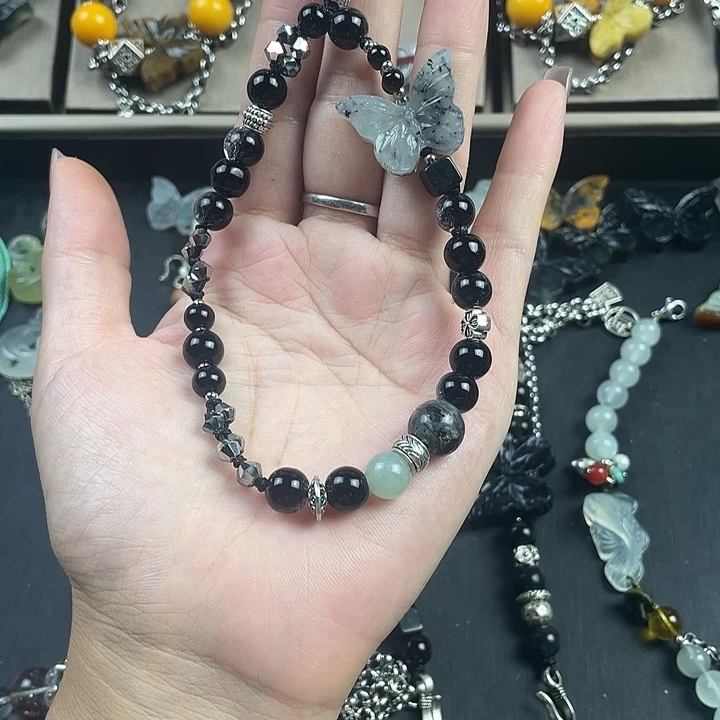 蛇纹石玉合金颈饰