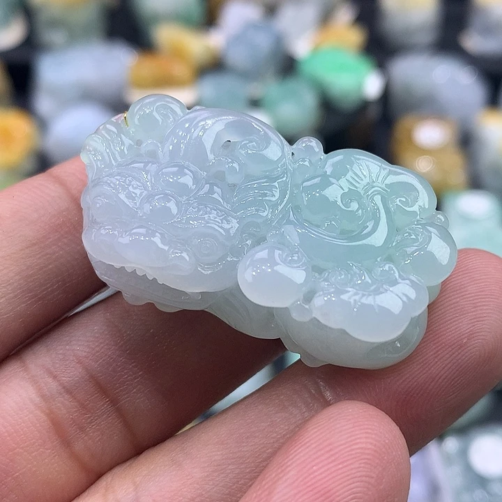 翡翠未镶嵌颈饰天然缅甸翡翠貔貅吊坠