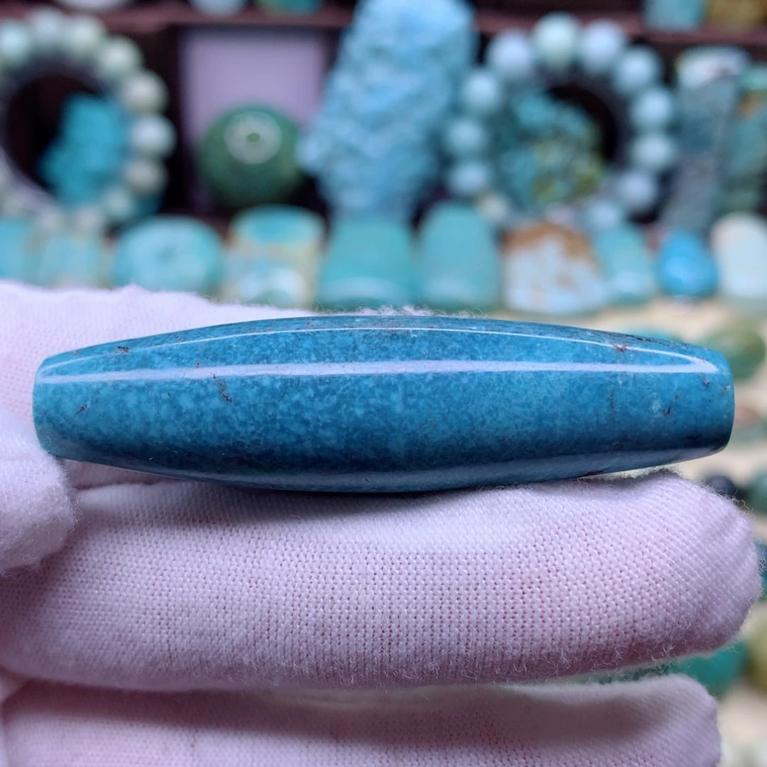 绿松石颈饰未镶嵌