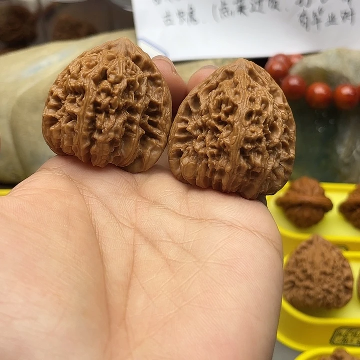 文玩核桃把件111号，41尺全品三角疆