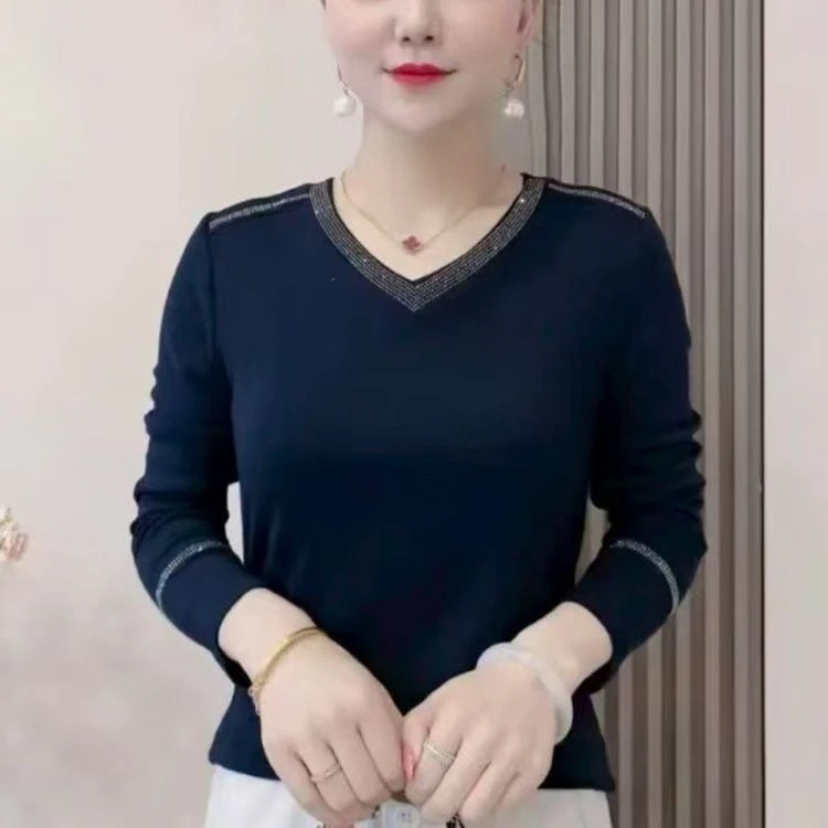 【气质V领亮钻纯色打底衫】秋冬德绒长袖百搭打底女士时尚大码宽松