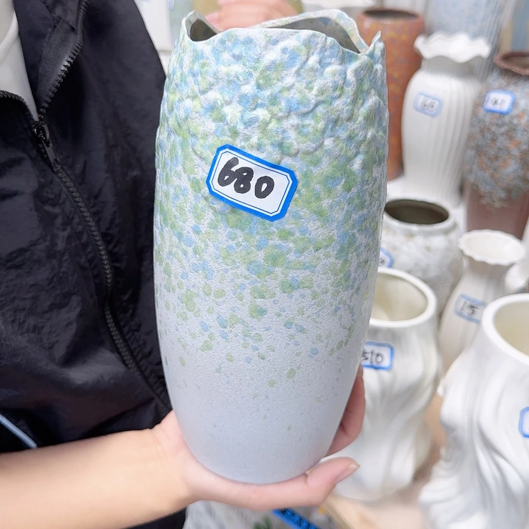 680号陶瓷高24厘米一个