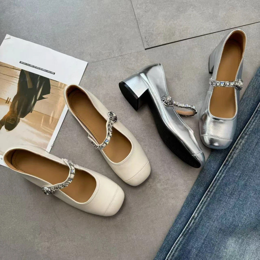 【华尔兹】2025女款时尚百搭休闲小单鞋48*355-25