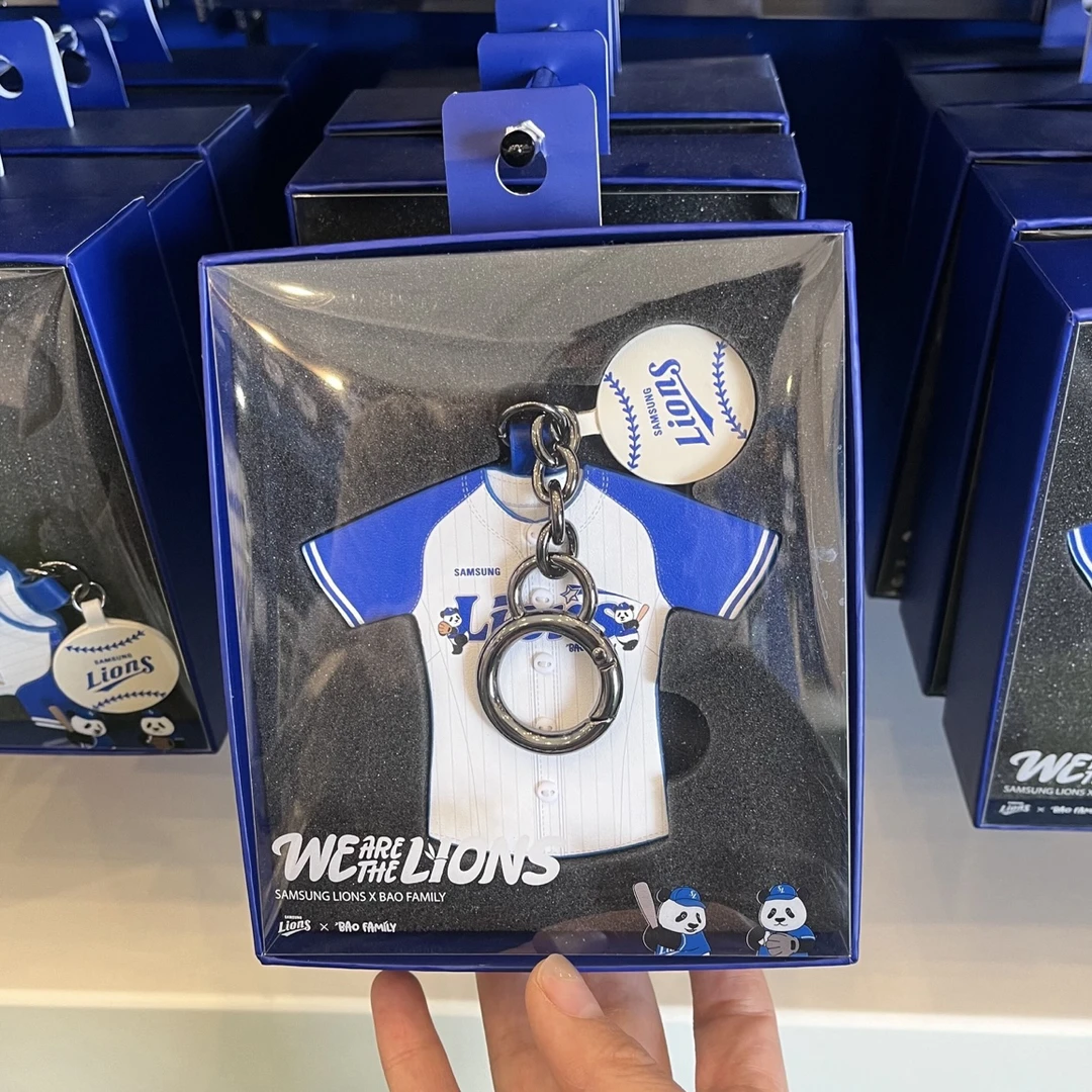 爱宝乐园棒球快闪店宝家族钥匙链熊猫