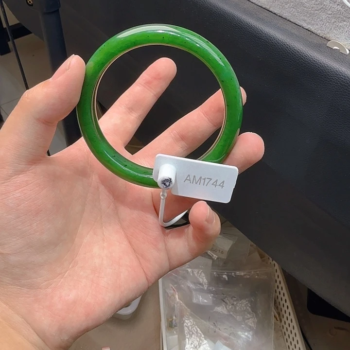 和田玉（碧玉）手镯未镶嵌