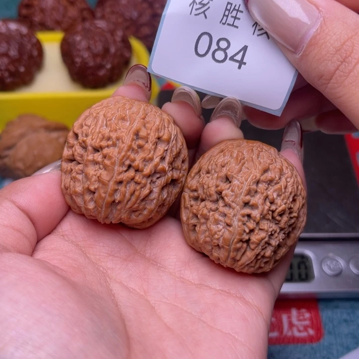 文玩核桃把件球蒜头37.084